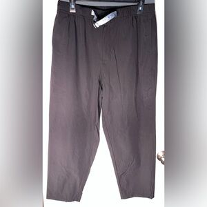 Stoic Women's Venture Belted Nylon Medium M Capri Pants Black